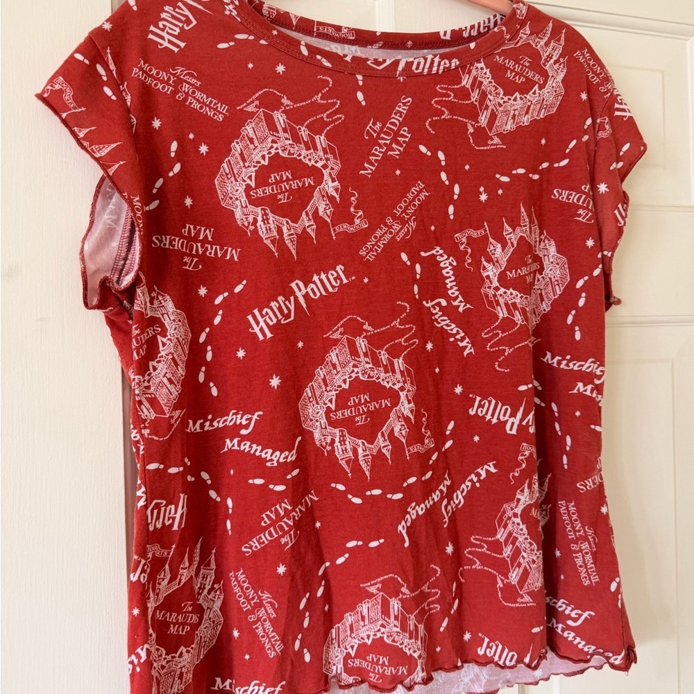 Warner Bros. Red Harry Potter Tee with White Graphics